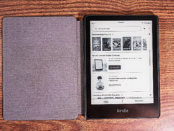 Amazon Kindle Paperwhite (11.ª generación) – 8GB (7058)