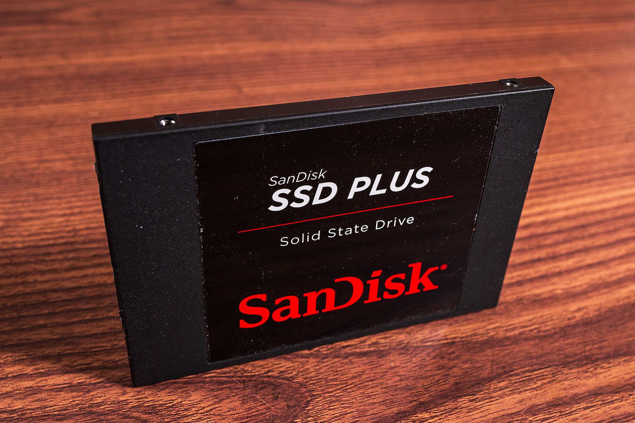 SanDisk SSD Plus 240GB (Modelo: SDSSDA-240G) (7062)