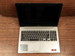 Portátil | Dell Inspiron 5575 | AMD Ryzen 5 2500U | 8GB RAM | 500GB SSD | Radeon Vega 8 | Pantalla Táctil | 8 Núcleos | (7113)