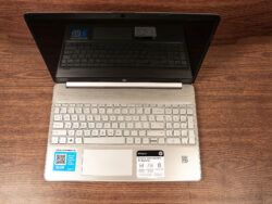 Portátil HP 15-dy1xxx | Intel Core i3-1005G1 | 4 Núcleos | 4GB RAM | SSD 128GB (7828)