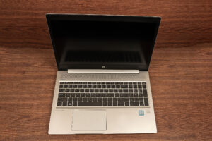HP ProBook 450 G6 - Core i7 8ª Gen - 8GB RAM - SSD 512GB (7094) - 49
