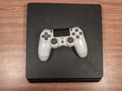 Consola PlayStation 4 Slim | 1Tera | Versión del software 13.02 (7161)