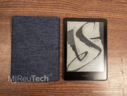 Amazon Kindle Paperwhite (11.ª generación) – 8GB (7185)
