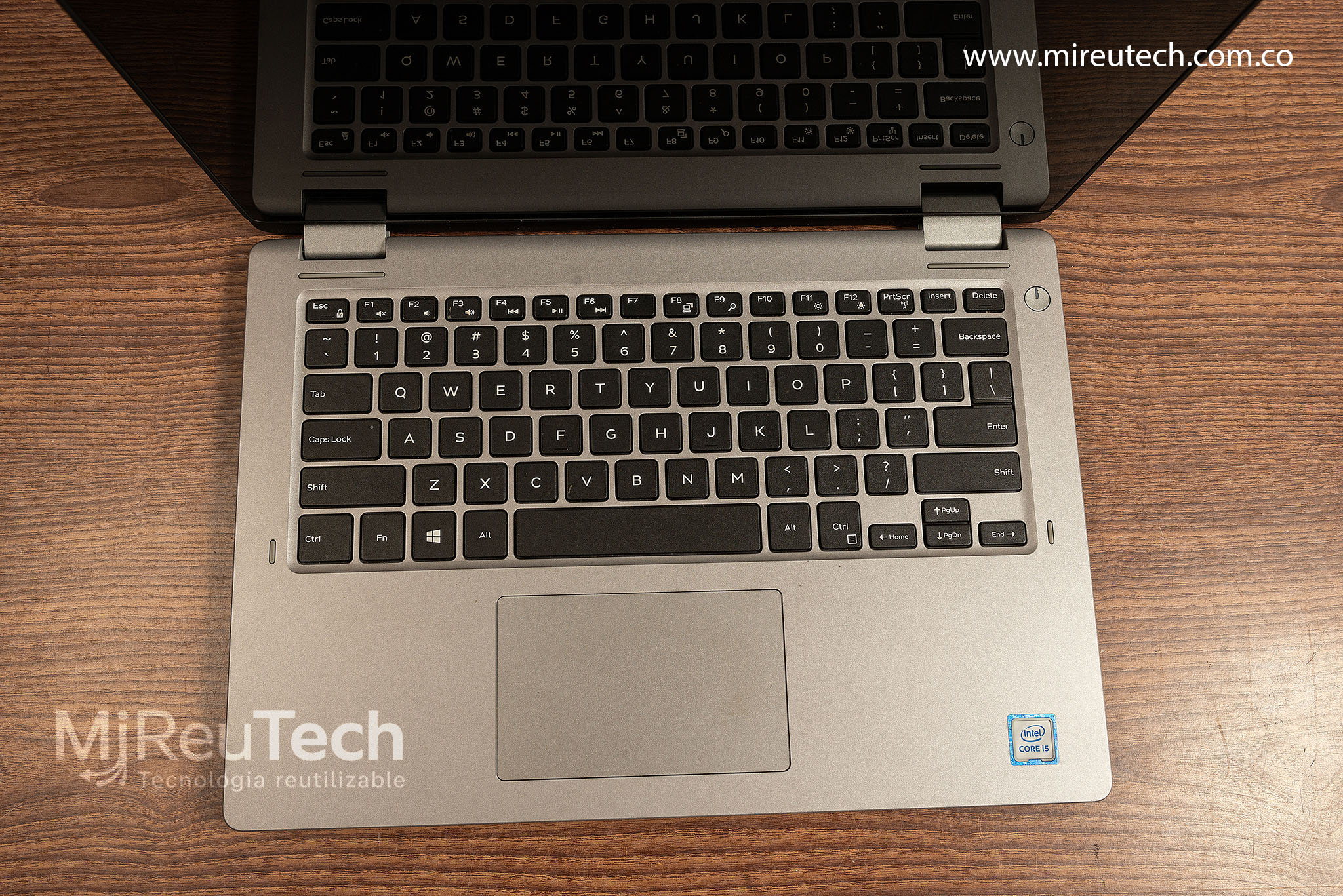 Portátil Convertible - Dell Latitude 3310 2 en 1 | 13,3″ FHD | i5-8265U | 250 GB M2 | 8 GB RAM (7207) - Imagen 5