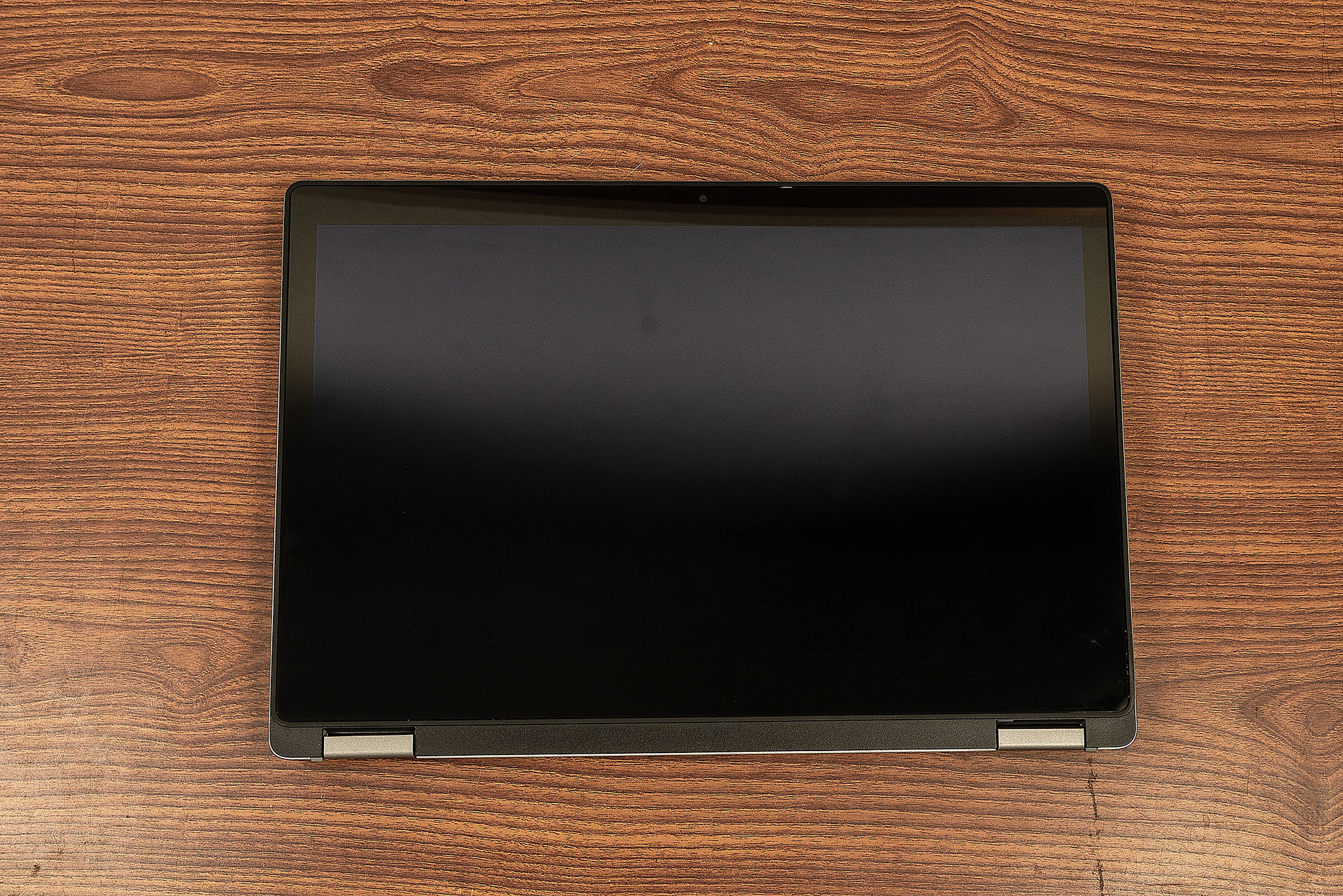 Portátil Convertible - Dell Latitude 3310 2 en 1 | 13,3″ FHD | i5-8265U | 250 GB M2 | 8 GB RAM (7207) - Imagen 8