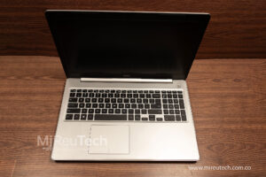 Portátil Dell Inspiron 5570 – Intel Core i7 8550U, 8GB RAM, 128GB SSD, 15.6 (7182) - 31