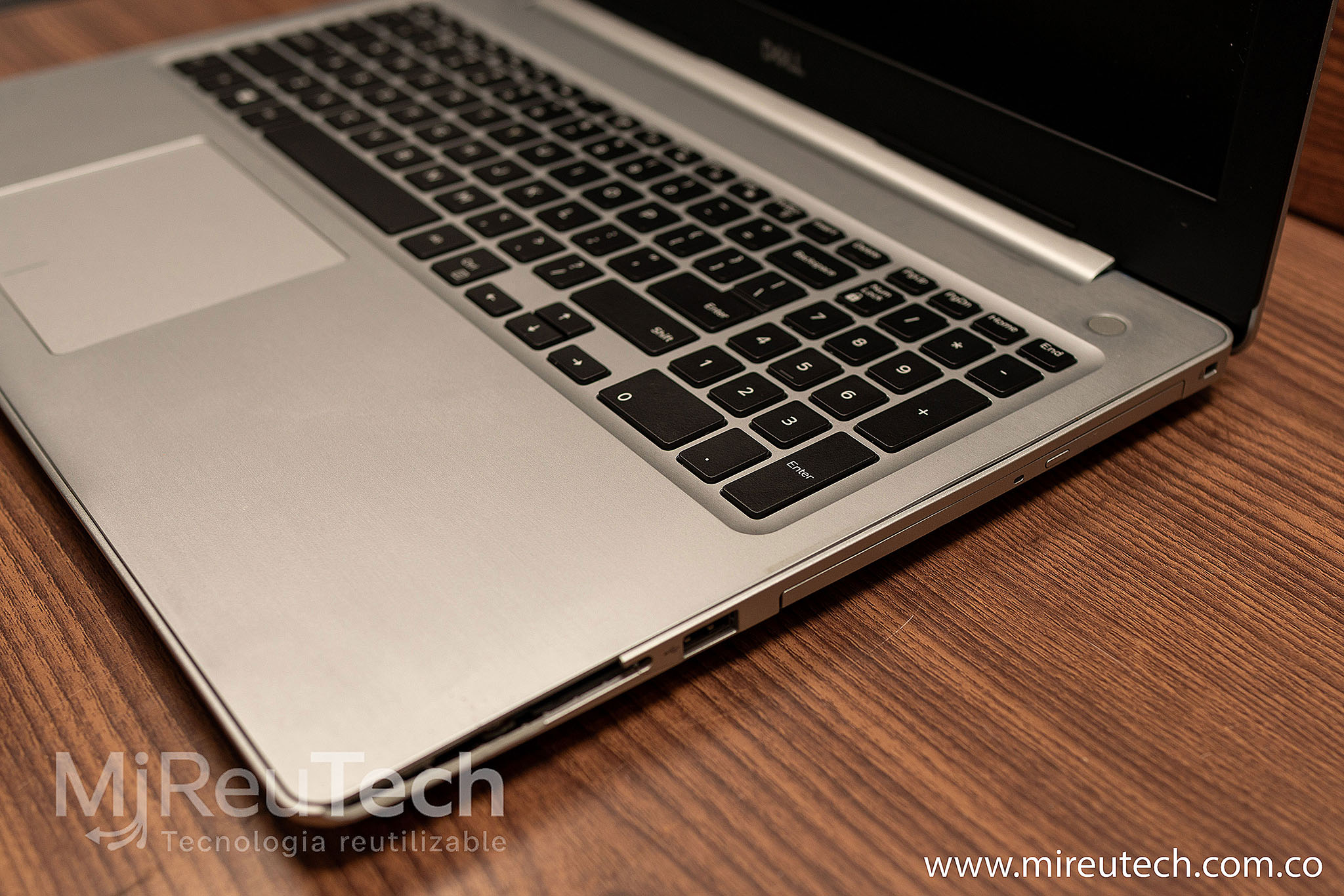 Portátil Dell Inspiron 5570 | Intel Core i7 8550U, | 8 núcleos | 8GB RAM |128GB SSD |15.6" (7182) - Imagen 4