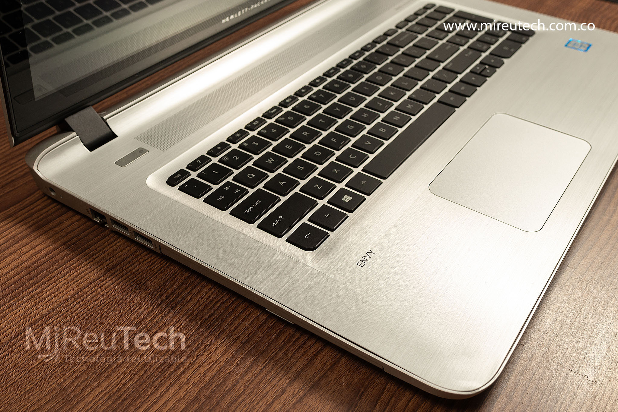 Portátil - Laptop HP Envy 17 Notebook | Intel i7 6ª Gen | 8GB RAM | 128GB SSD (7205) - Imagen 7