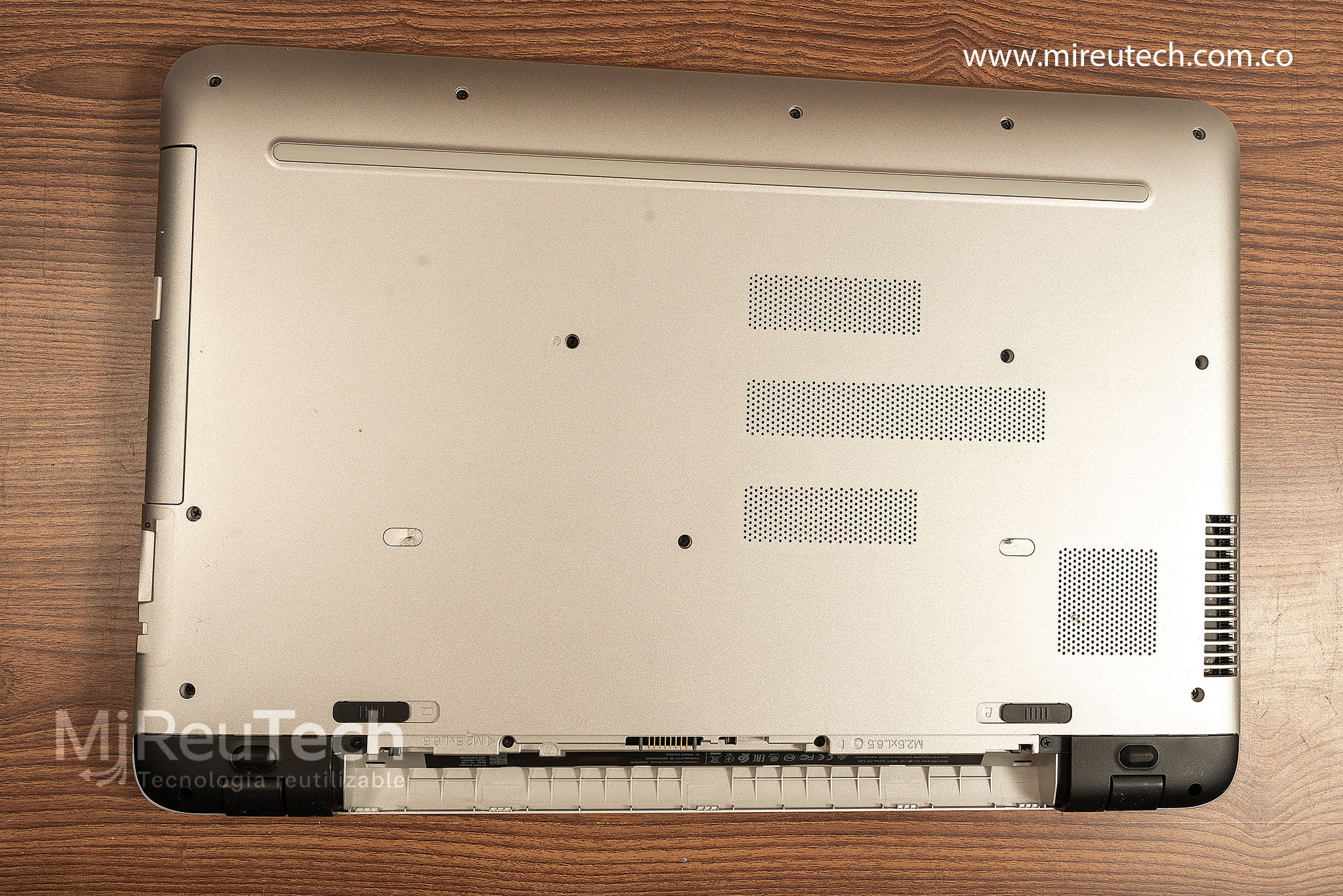 Portátil - Laptop HP Envy 17 Notebook | Intel i7 6ª Gen | 8GB RAM | 128GB SSD (7205) - Imagen 11