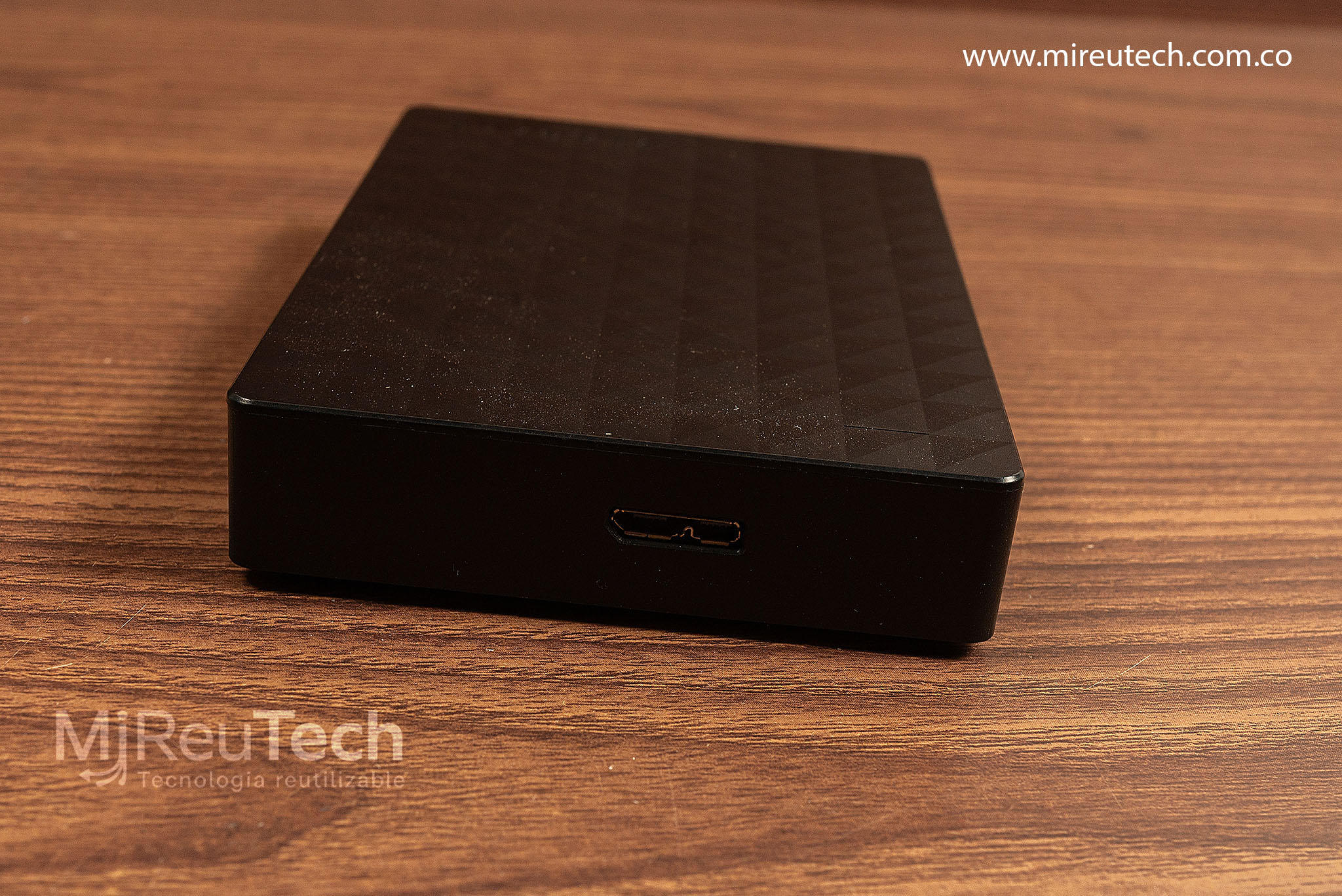 Disco Duro Externo Portátil Seagate Backup Plus 4TB – USB 3.0 (7201) - Imagen 4
