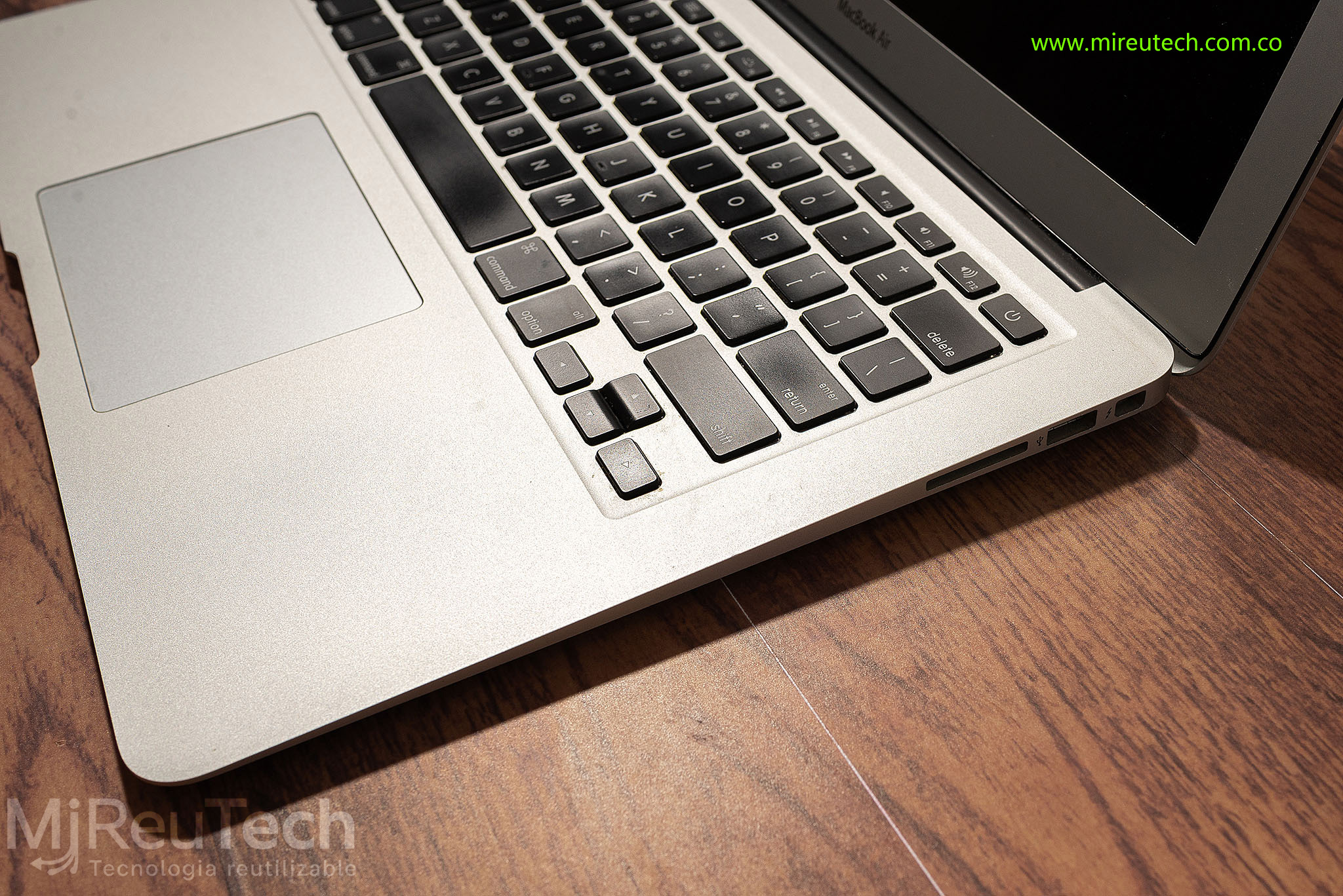 Apple MacBook Air 13" A1466 | Intel Core i5 | 4GB RAM | 128GB SSD | Mid 2012 (7198) - Imagen 7