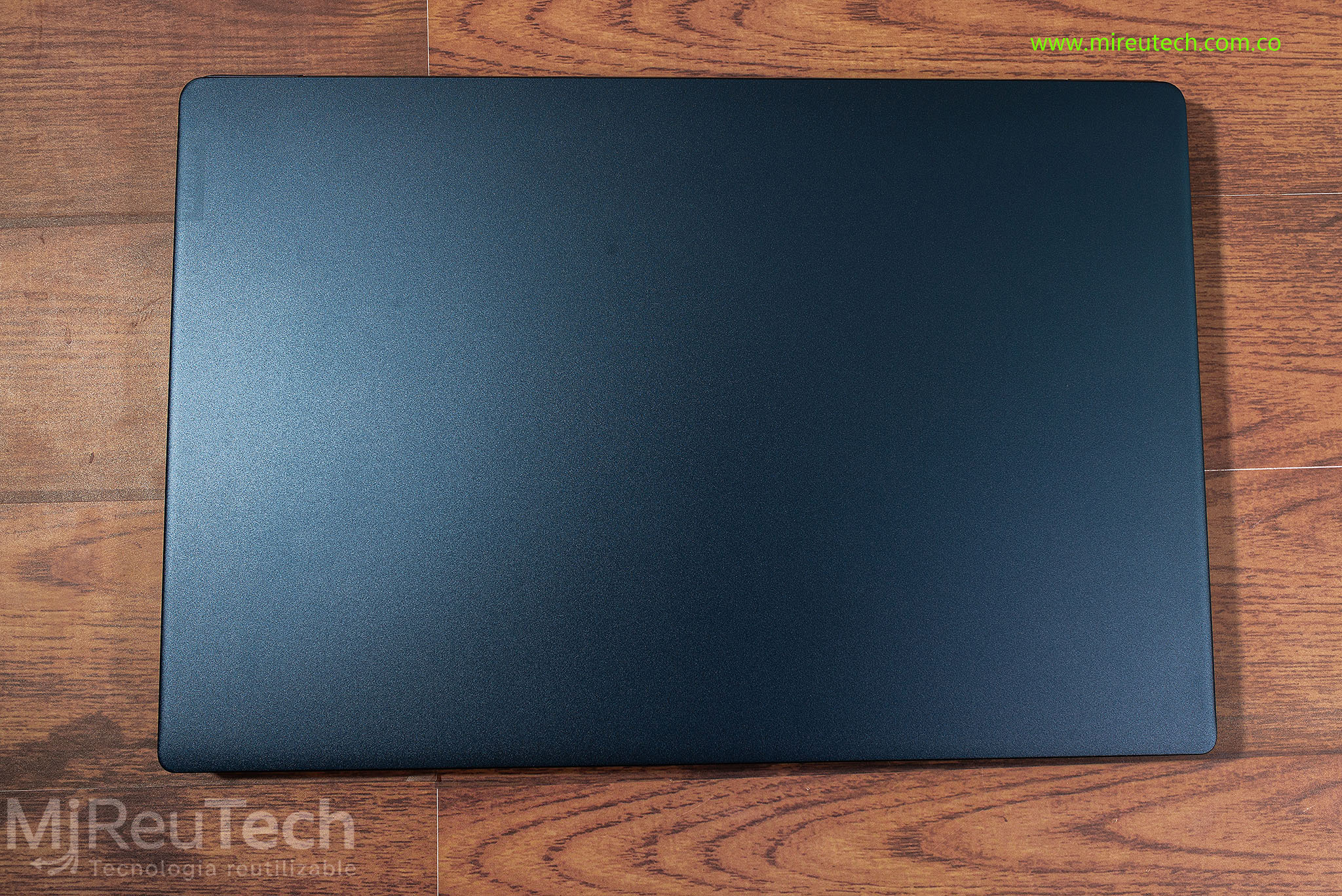 Portátil Lenovo IdeaPad 330S | Intel Core i3-8130U | 8GB RAM | SSD 128GB | 15.6" (7260) - Imagen 3
