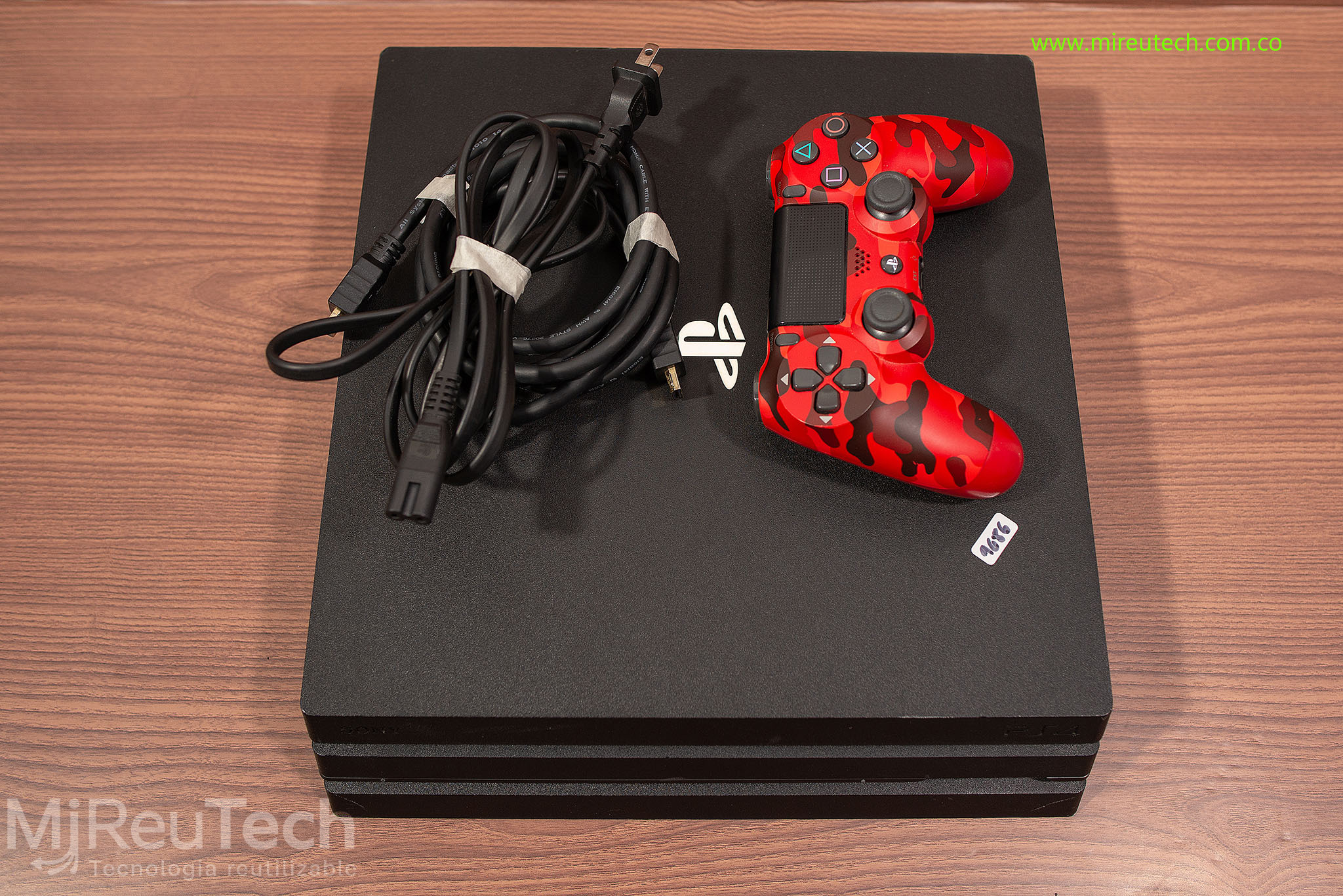 consola-playstation-4-pro-7302