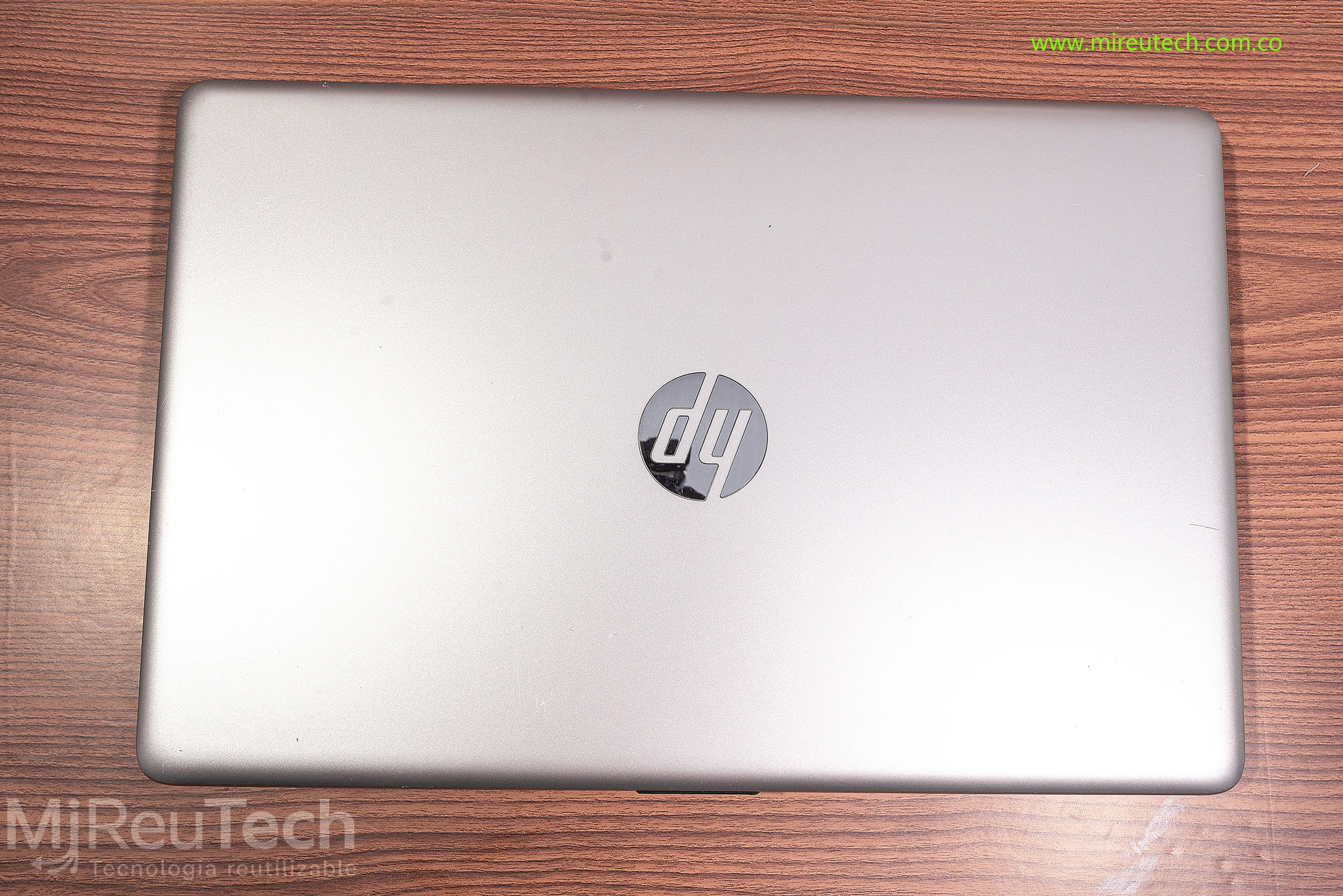 Portátil Dell Latitude 3310 2-en-1 Táctil | Core i5 8ª Gen | 16GB RAM | SSD 256GB (7294) - Imagen 8